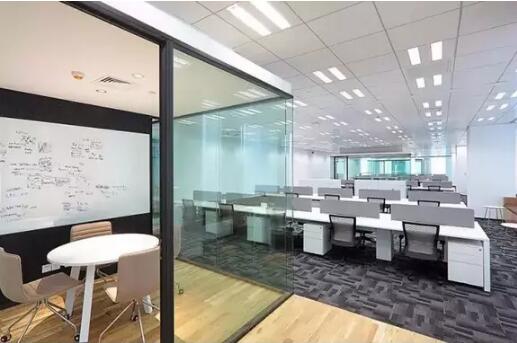 南寧IT行業(yè)辦公室裝修 南寧IT行業(yè)辦公室裝修